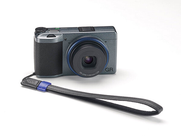 RICOH GR IIIx Urban Edition Special Limited Kit